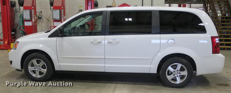 image for item DB8916 2009 Dodge Grand Caravan SE van