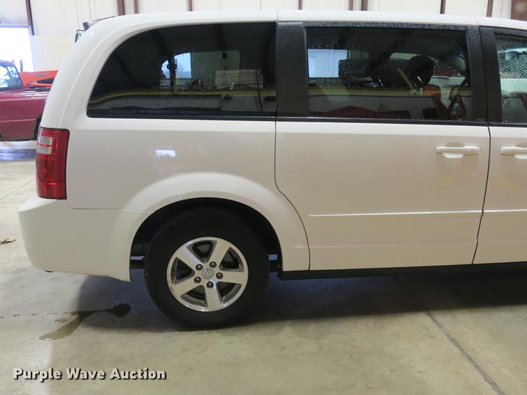 image for item DB8916 2009 Dodge Grand Caravan SE van