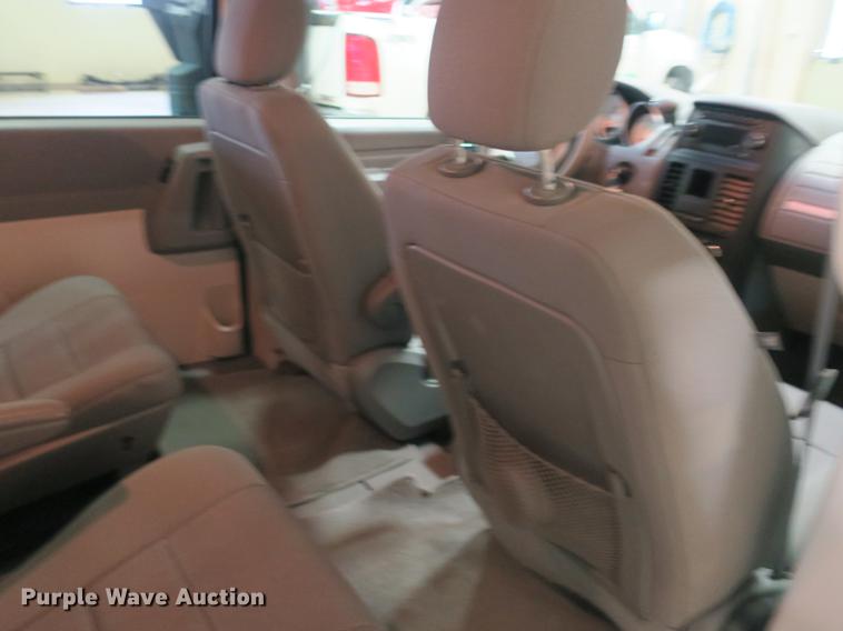 image for item DB8916 2009 Dodge Grand Caravan SE van