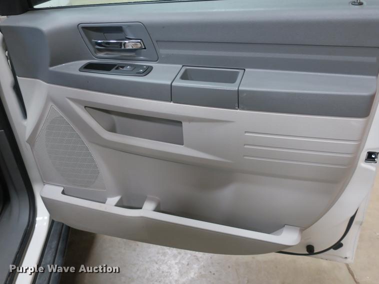 image for item DB8916 2009 Dodge Grand Caravan SE van