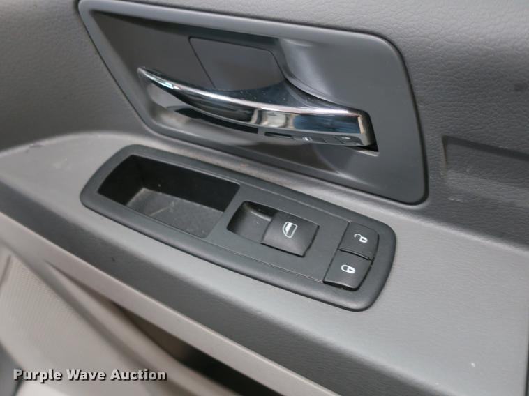 image for item DB8916 2009 Dodge Grand Caravan SE van