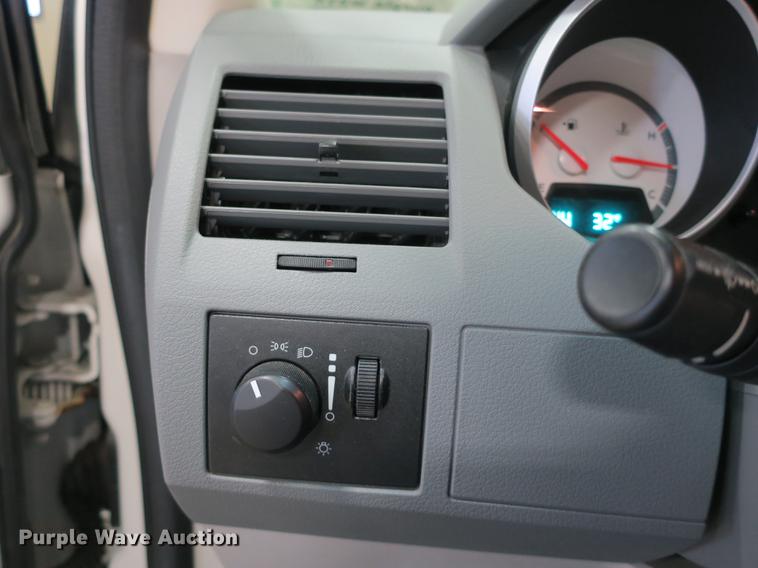 image for item DB8916 2009 Dodge Grand Caravan SE van