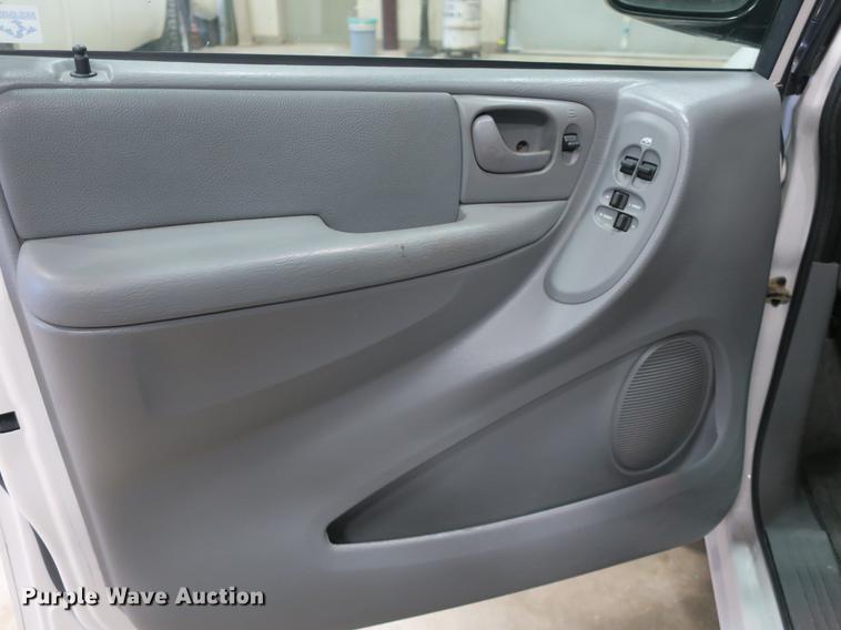 image for item DB8917 2007 Dodge Grand Caravan van