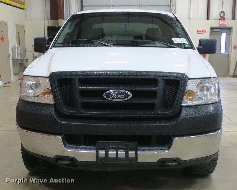 image for item DB8918 2005 Ford F150 SuperCab pickup truck