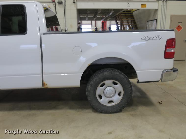 image for item DB8918 2005 Ford F150 SuperCab pickup truck