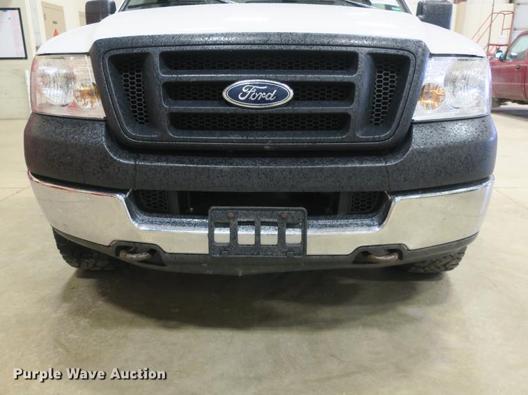 image for item DB8918 2005 Ford F150 SuperCab pickup truck