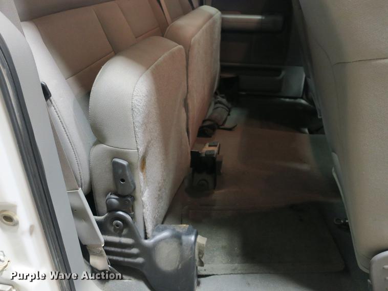 image for item DB8918 2005 Ford F150 SuperCab pickup truck