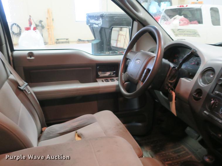 image for item DB8918 2005 Ford F150 SuperCab pickup truck