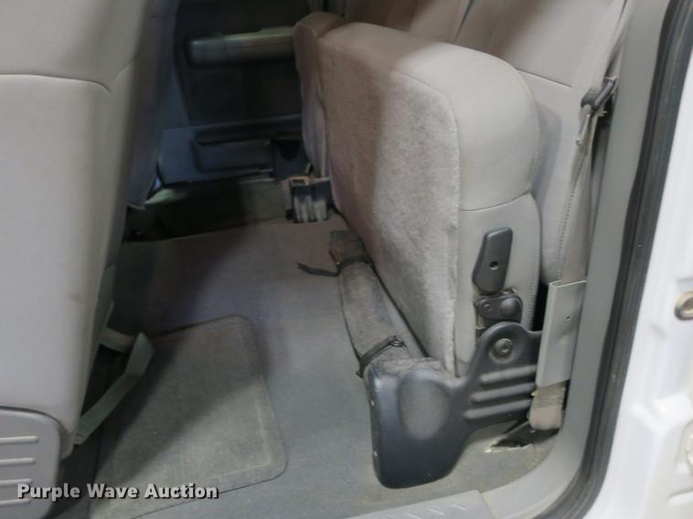 image for item DB8918 2005 Ford F150 SuperCab pickup truck