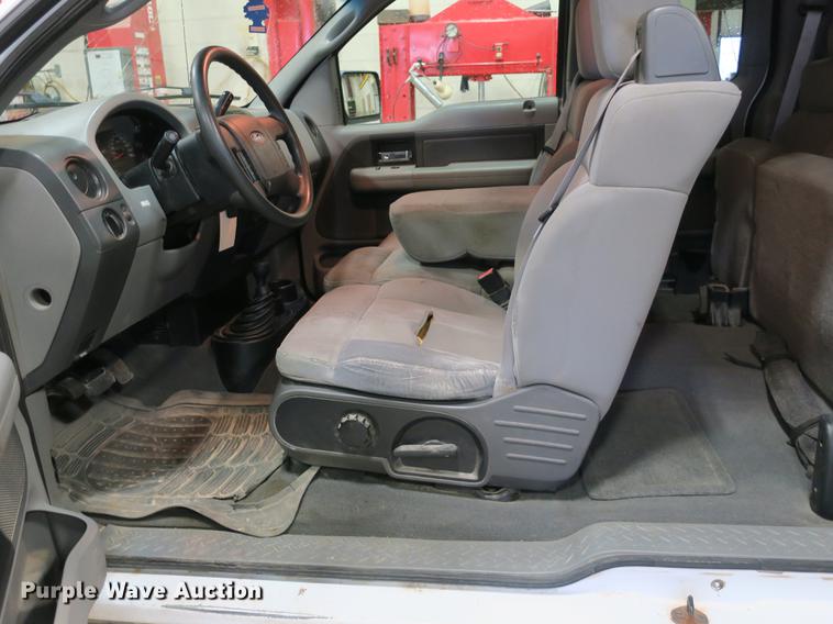 image for item DB8918 2005 Ford F150 SuperCab pickup truck