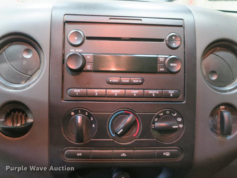 image for item DB8918 2005 Ford F150 SuperCab pickup truck