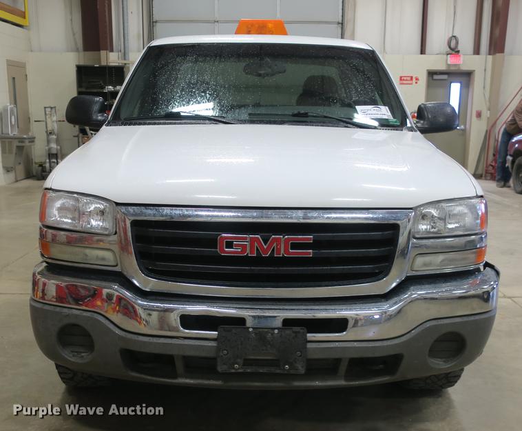 image for item DB8919 2005 GMC K1500 Ext. Cab pickup truck