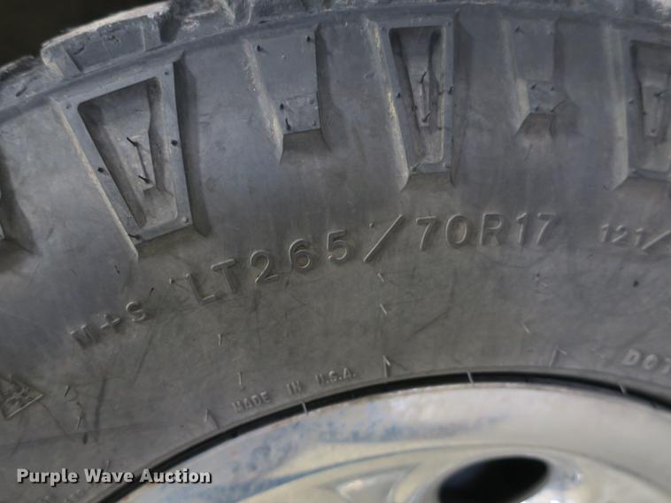 image for item DB8919 2005 GMC K1500 Ext. Cab pickup truck