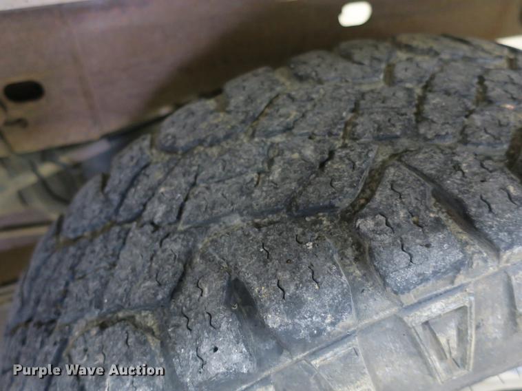 image for item DB8919 2005 GMC K1500 Ext. Cab pickup truck