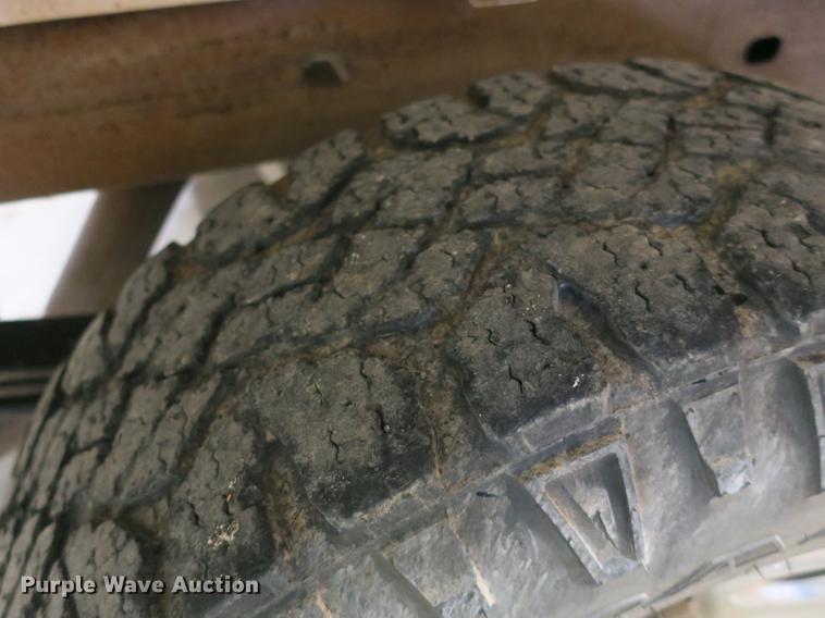 image for item DB8919 2005 GMC K1500 Ext. Cab pickup truck