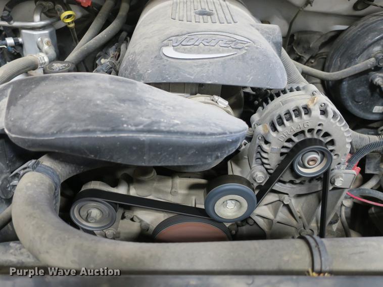 image for item DB8919 2005 GMC K1500 Ext. Cab pickup truck