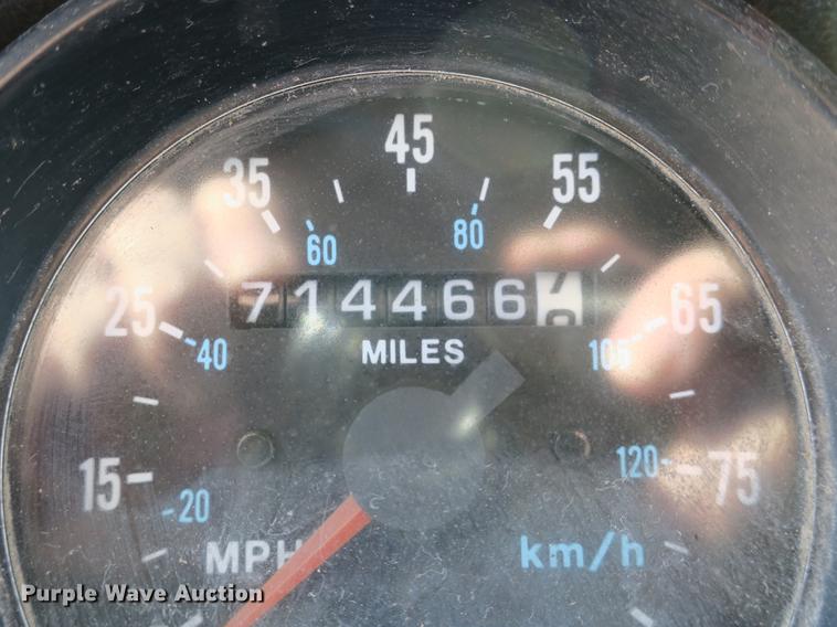 image for item DB8921 1999 Mack RD688S hook truck