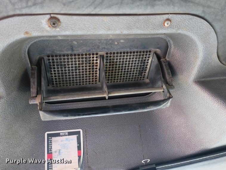 image for item DB8921 1999 Mack RD688S hook truck