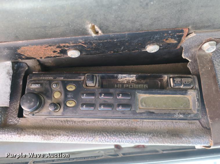 image for item DB8921 1999 Mack RD688S hook truck