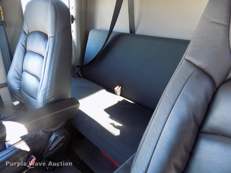 image for item DB9008 2010 Freightliner Business Class M2 box truck