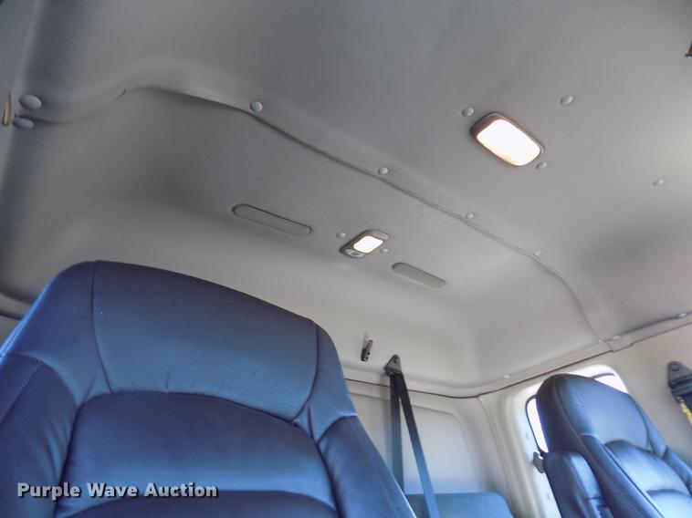 image for item DB9008 2010 Freightliner Business Class M2 box truck