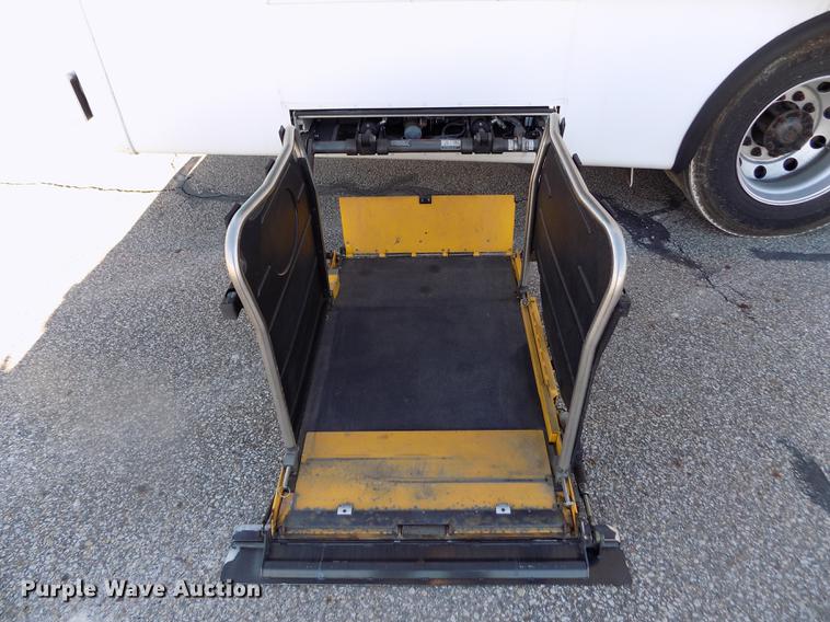 image for item DB9008 2010 Freightliner Business Class M2 box truck