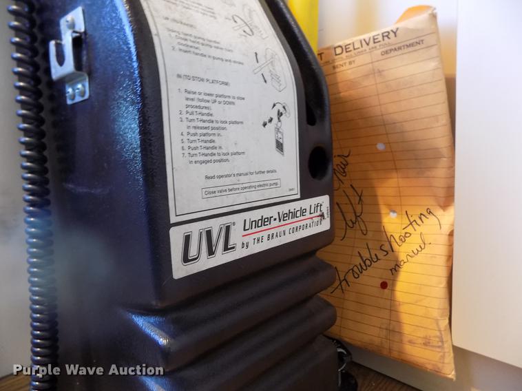 image for item DB9008 2010 Freightliner Business Class M2 box truck