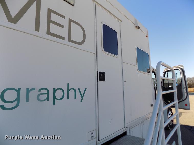 image for item DB9008 2010 Freightliner Business Class M2 box truck