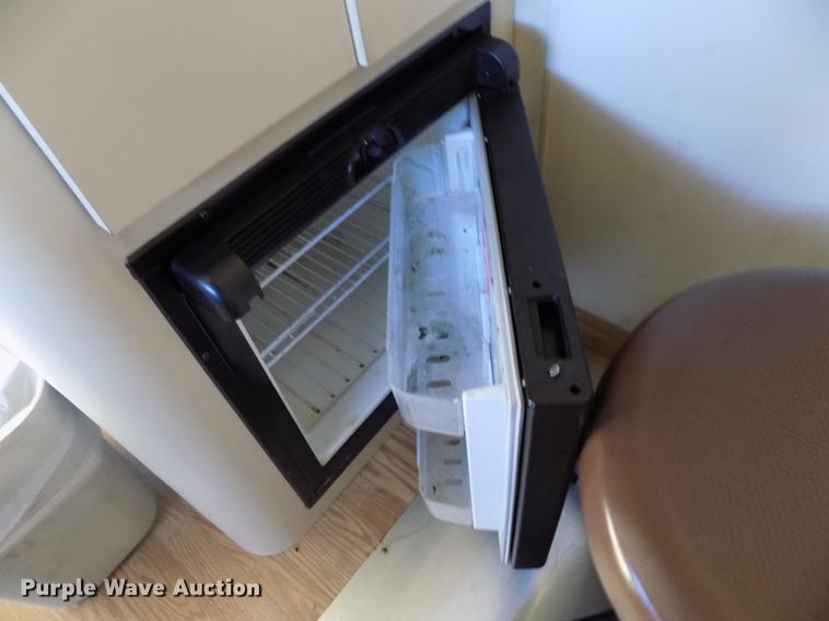 image for item DB9008 2010 Freightliner Business Class M2 box truck