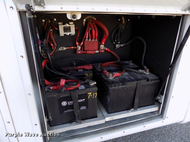 image for item DB9008 2010 Freightliner Business Class M2 box truck