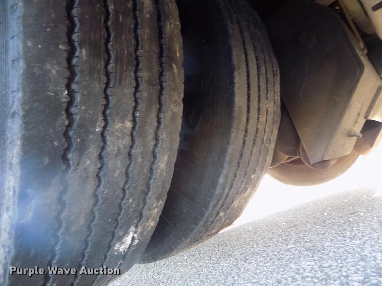 image for item DB9008 2010 Freightliner Business Class M2 box truck