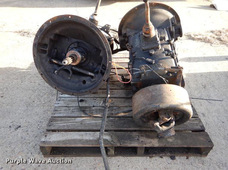 image for item DC0180 (2) Spicer transmissions