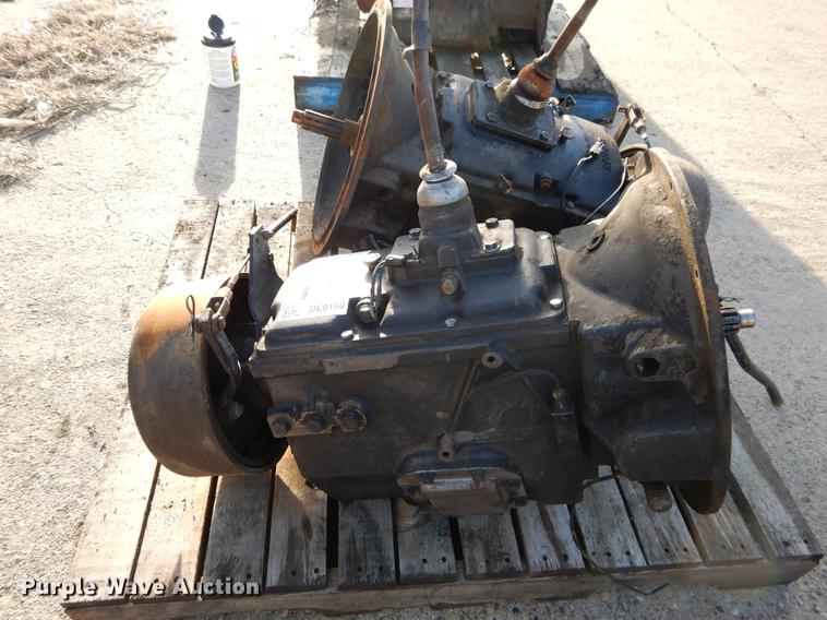 image for item DC0180 (2) Spicer transmissions