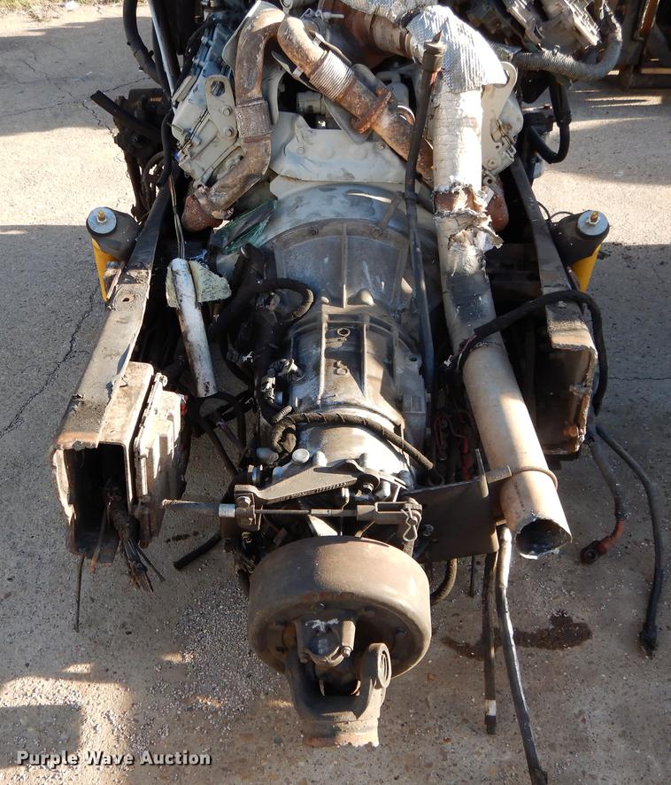 image for item DC0182 (2) Navistar 6.0L diesel engines