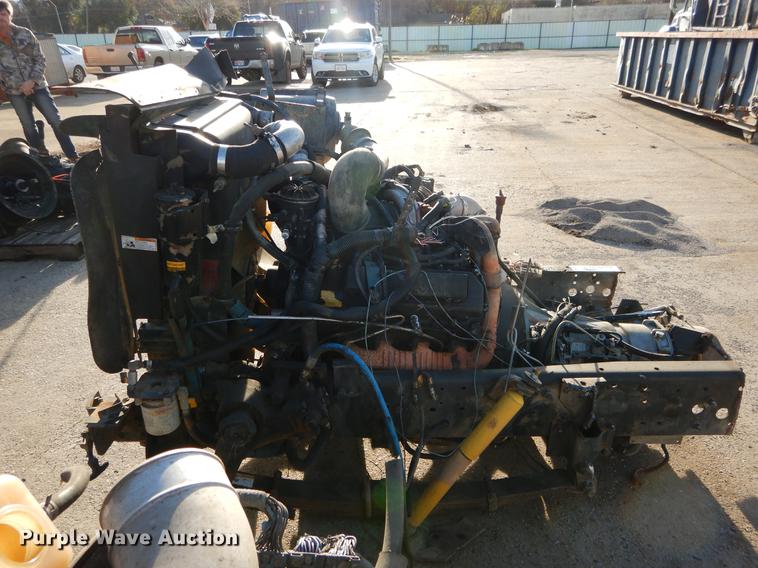 image for item DC0182 (2) Navistar 6.0L diesel engines
