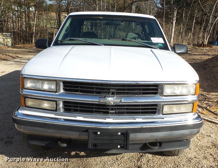 image for item DD2378 1999 Chevrolet 1500 Ext. Cab pickup truck