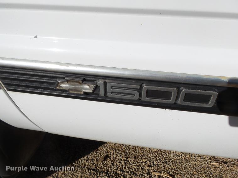 image for item DD2378 1999 Chevrolet 1500 Ext. Cab pickup truck