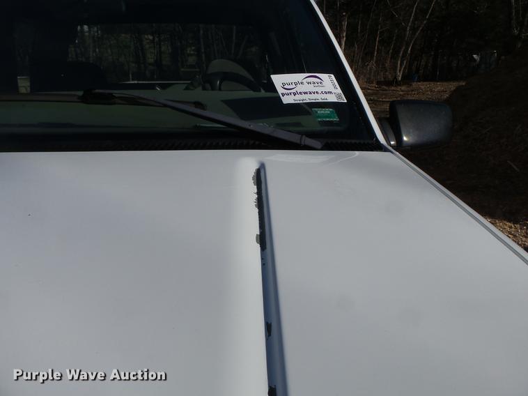 image for item DD2378 1999 Chevrolet 1500 Ext. Cab pickup truck