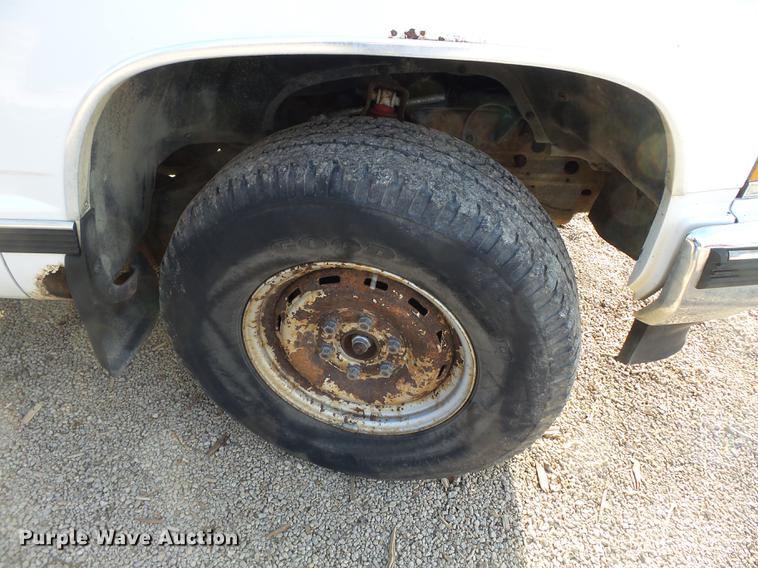 image for item DD2378 1999 Chevrolet 1500 Ext. Cab pickup truck