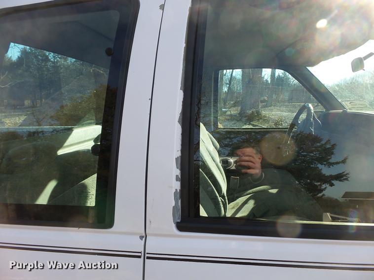 image for item DD2378 1999 Chevrolet 1500 Ext. Cab pickup truck