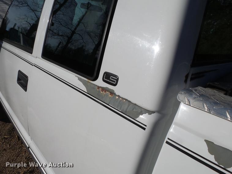 image for item DD2378 1999 Chevrolet 1500 Ext. Cab pickup truck