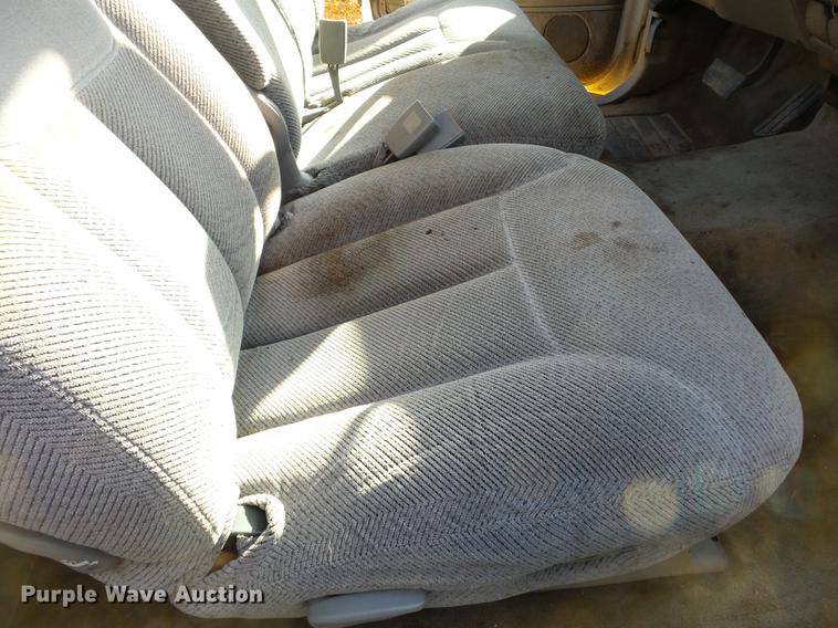 image for item DD2378 1999 Chevrolet 1500 Ext. Cab pickup truck