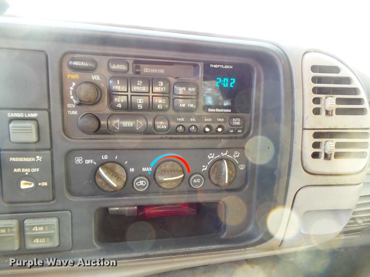 image for item DD2378 1999 Chevrolet 1500 Ext. Cab pickup truck