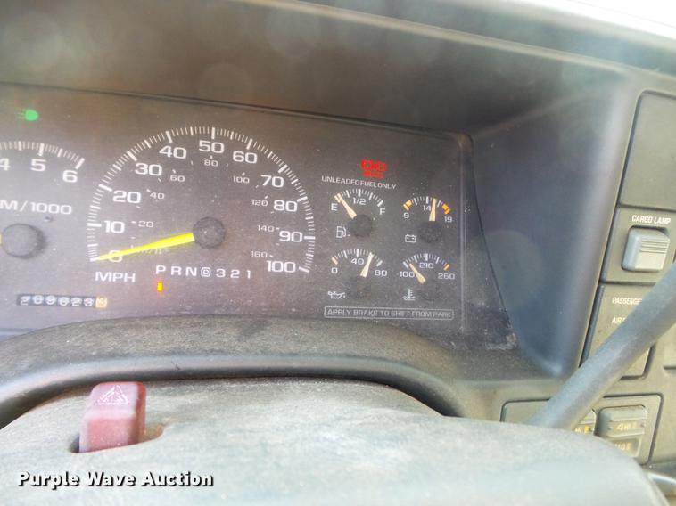 image for item DD2378 1999 Chevrolet 1500 Ext. Cab pickup truck