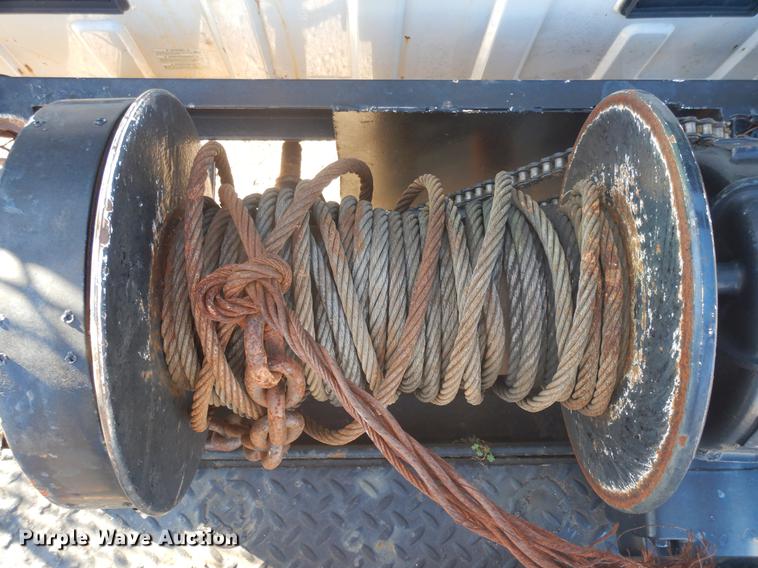 image for item DD3563 2001 Ford F350 Super Duty flatbed pickup truck