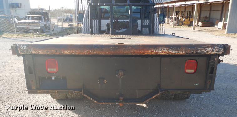image for item DD3563 2001 Ford F350 Super Duty flatbed pickup truck