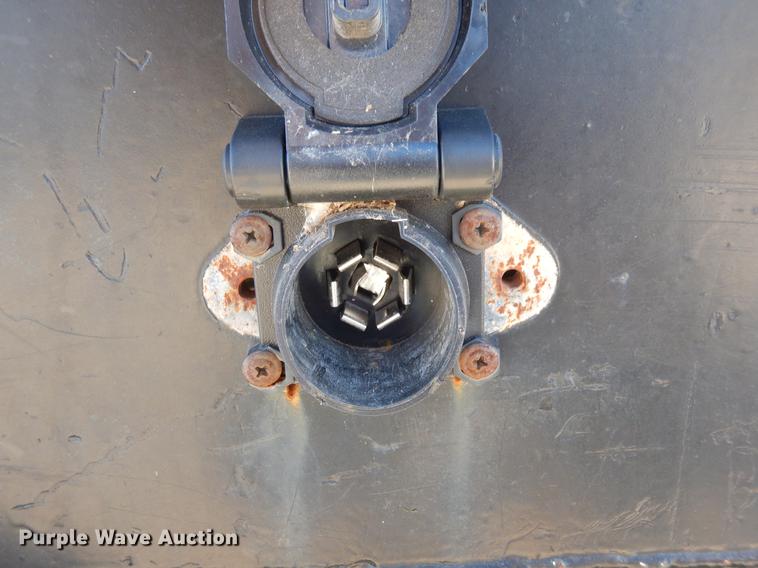 image for item DD3563 2001 Ford F350 Super Duty flatbed pickup truck