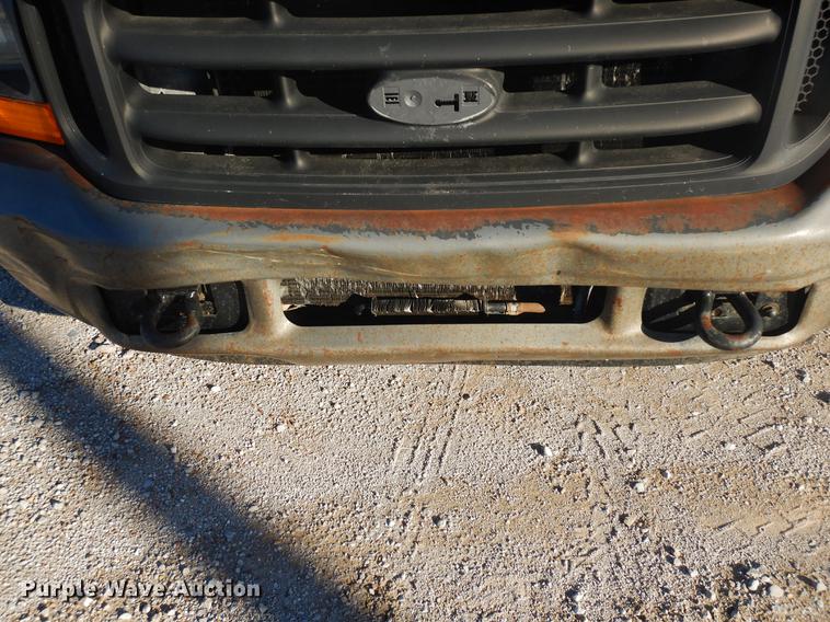 image for item DD3563 2001 Ford F350 Super Duty flatbed pickup truck