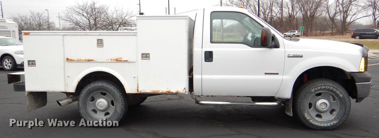 image for item DE0041 2006 Ford F350  XL Super Duty