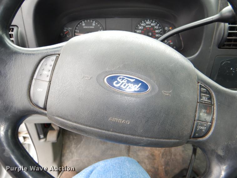 image for item DE0041 2006 Ford F350  XL Super Duty